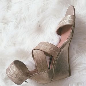 Shoes/ wedges
